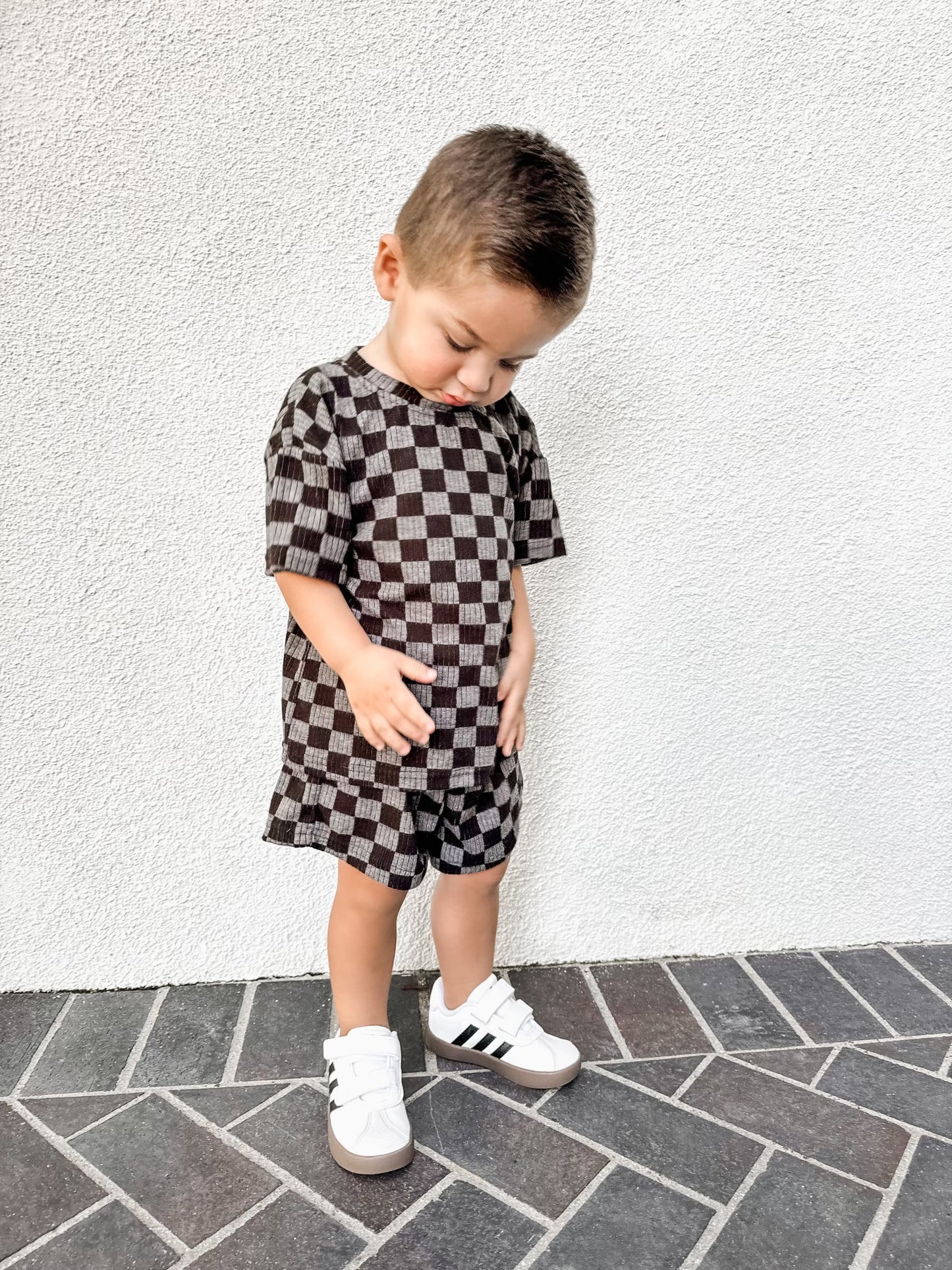 CHECKERED CHARCOAL SET