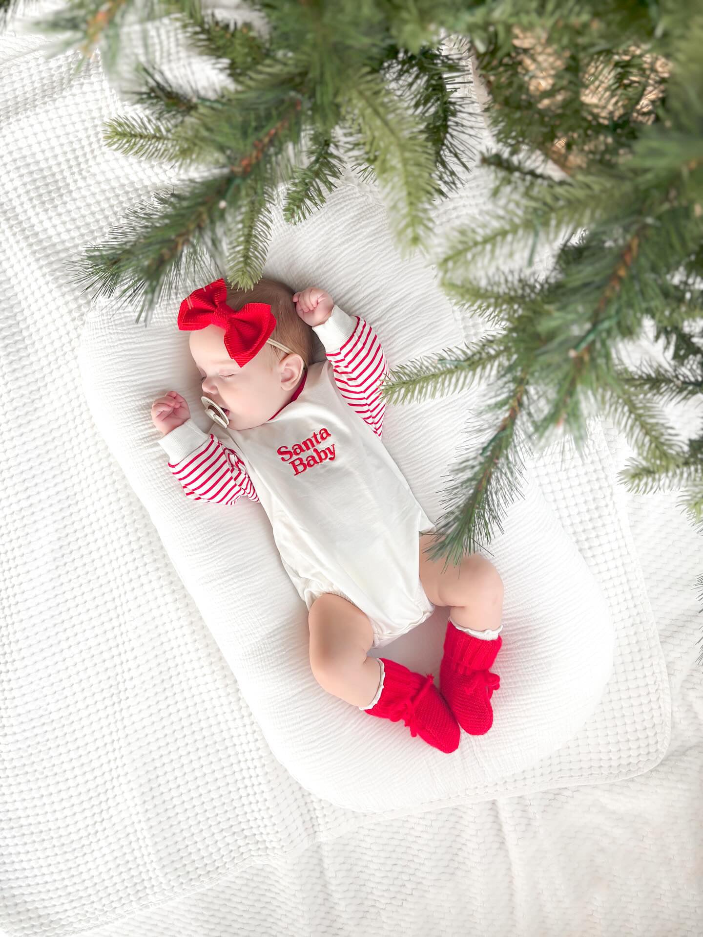 “SANTA BABY” ROMPER