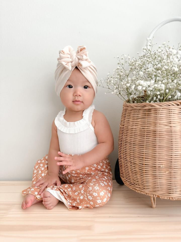 TANKTOP ONESIE AND FLOWER BELL-BOTTOMS