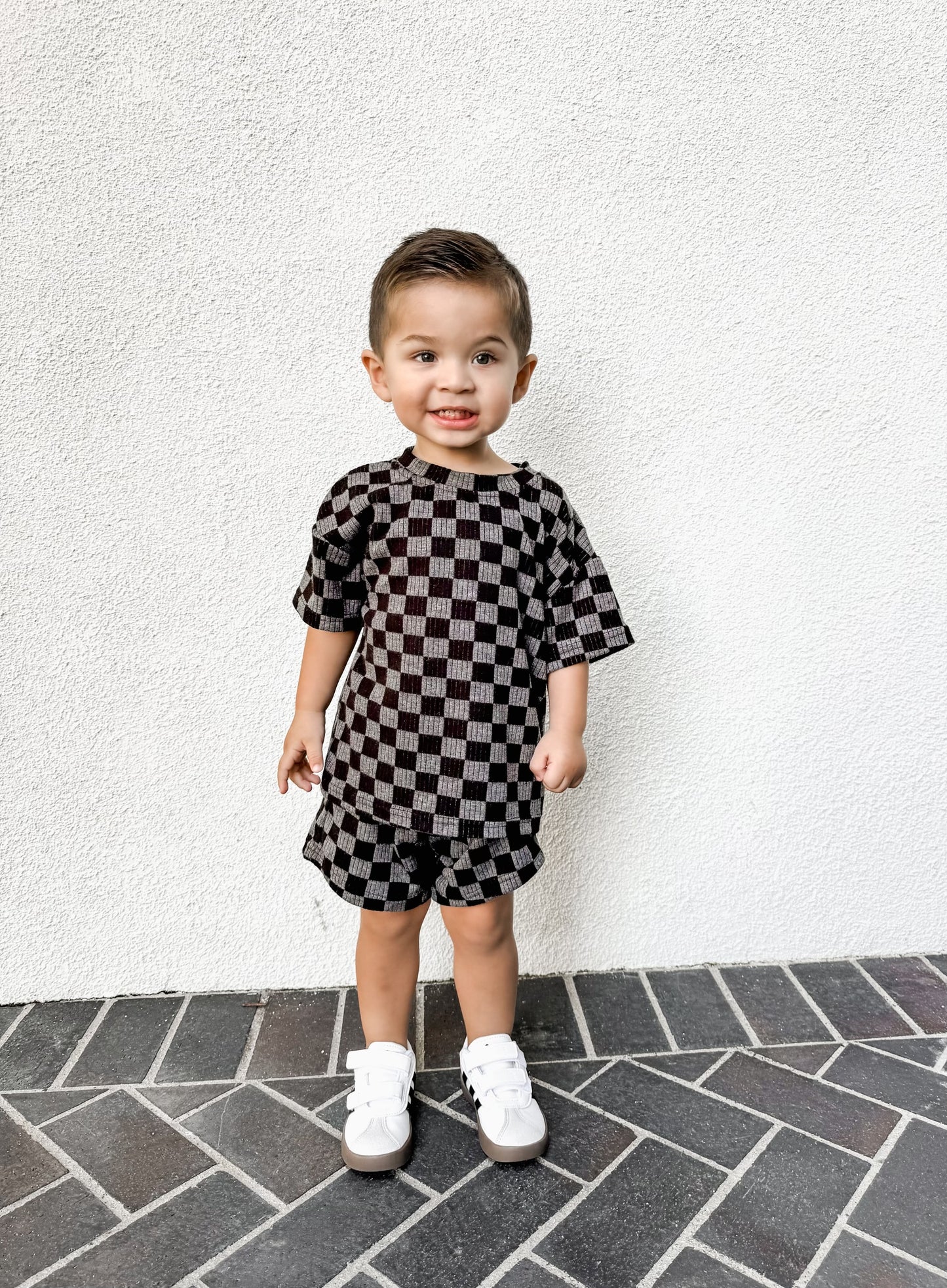 CHECKERED CHARCOAL SET