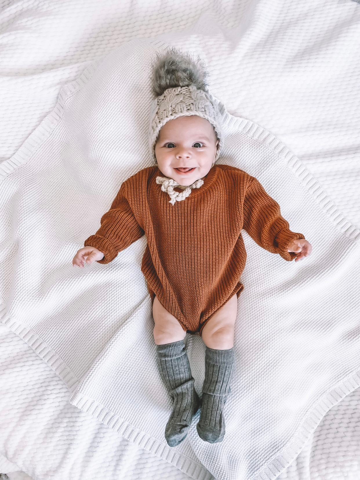 KNITTED LONGSLEEVE ROMPER