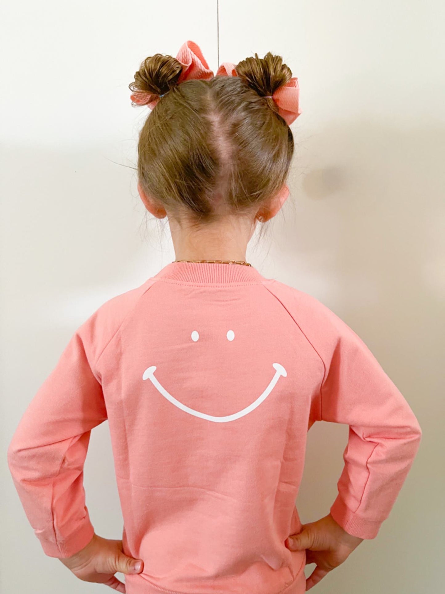 SMILE CREWNECK