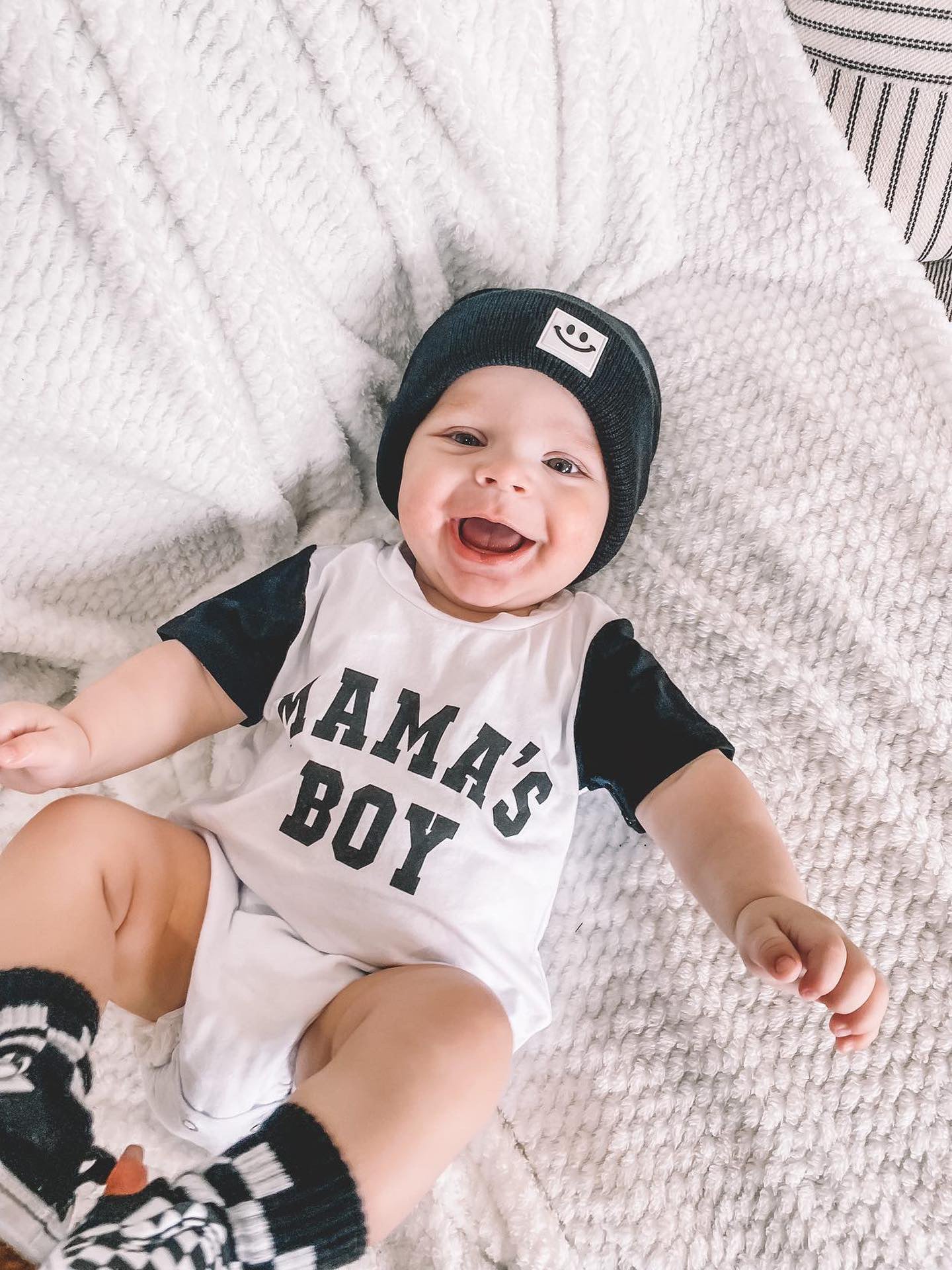 “MAMA’S BOY” TWO TONE SHORT SLEEVE ONESIE